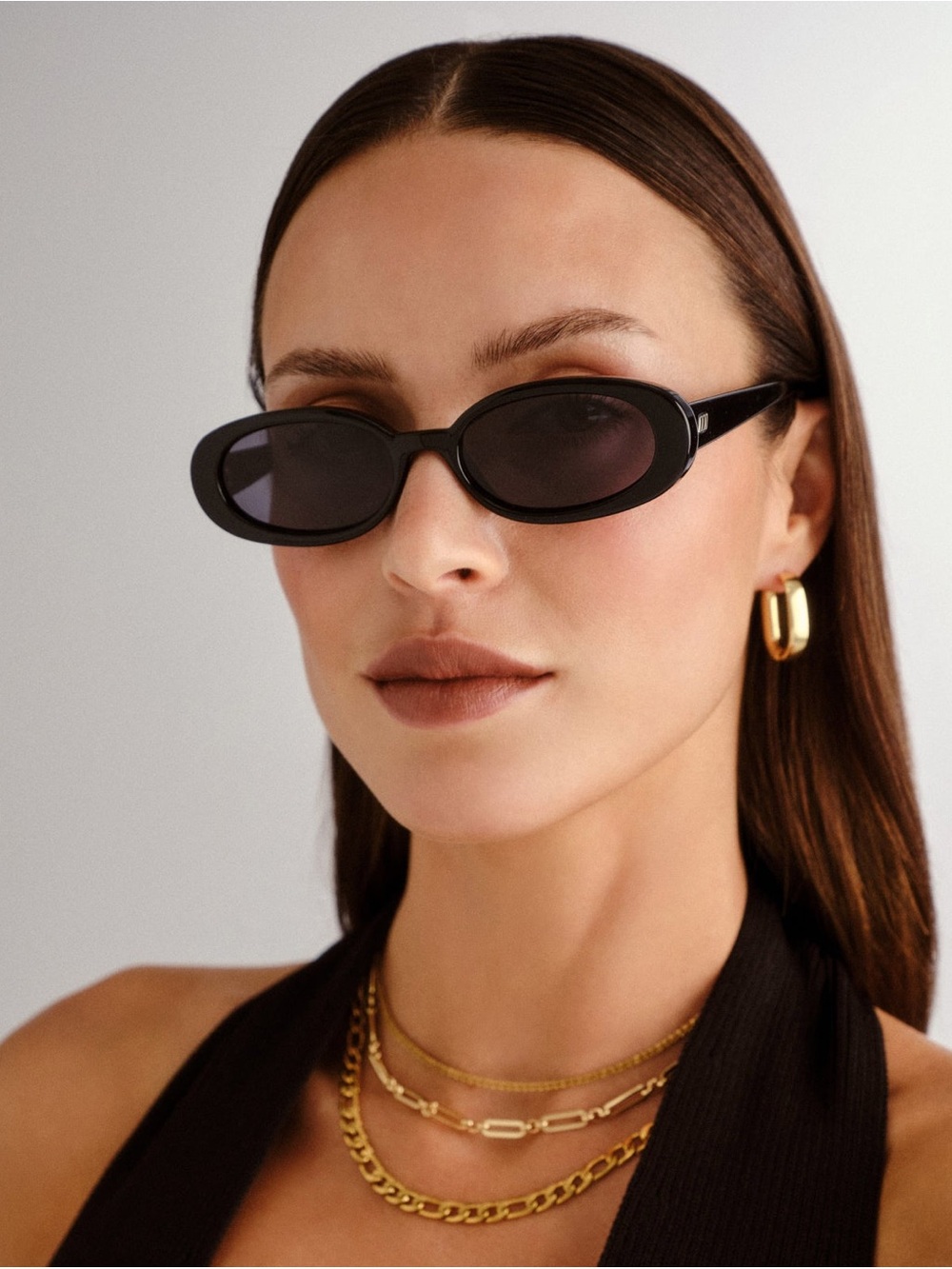 Outta Love Oval Sunglasses Black BNWT - Picture 3 of 9